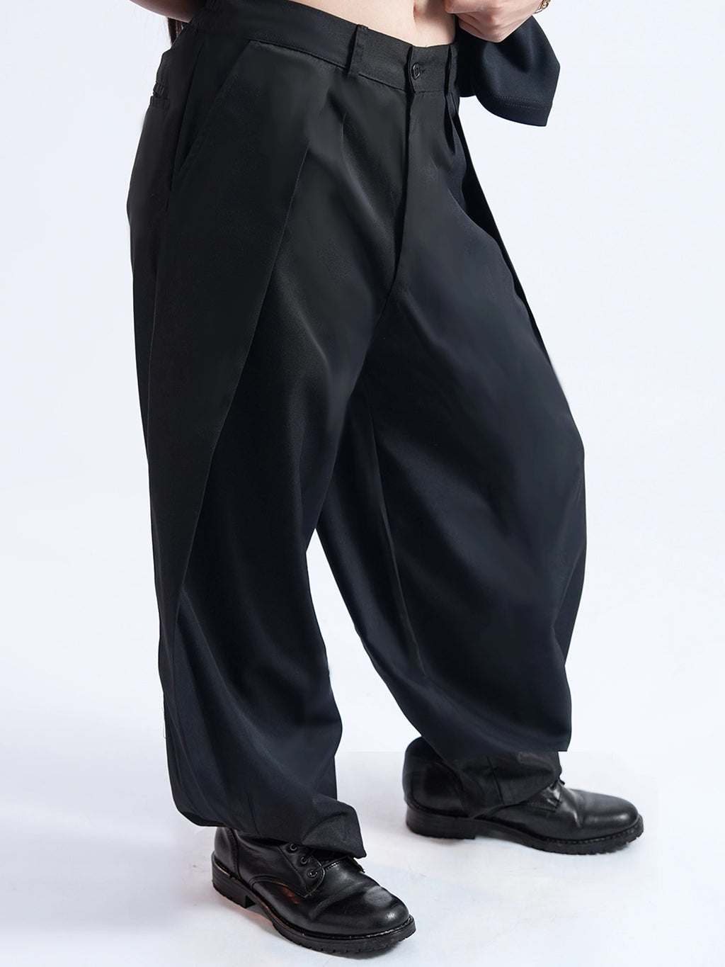 Wide-Leg Double-Pleated Trousers