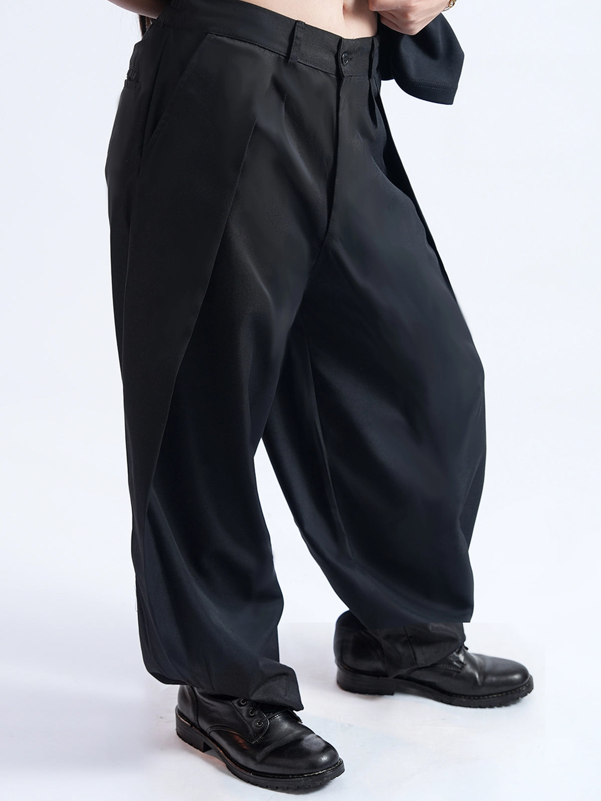 Wide-Leg Double-Pleated Trousers